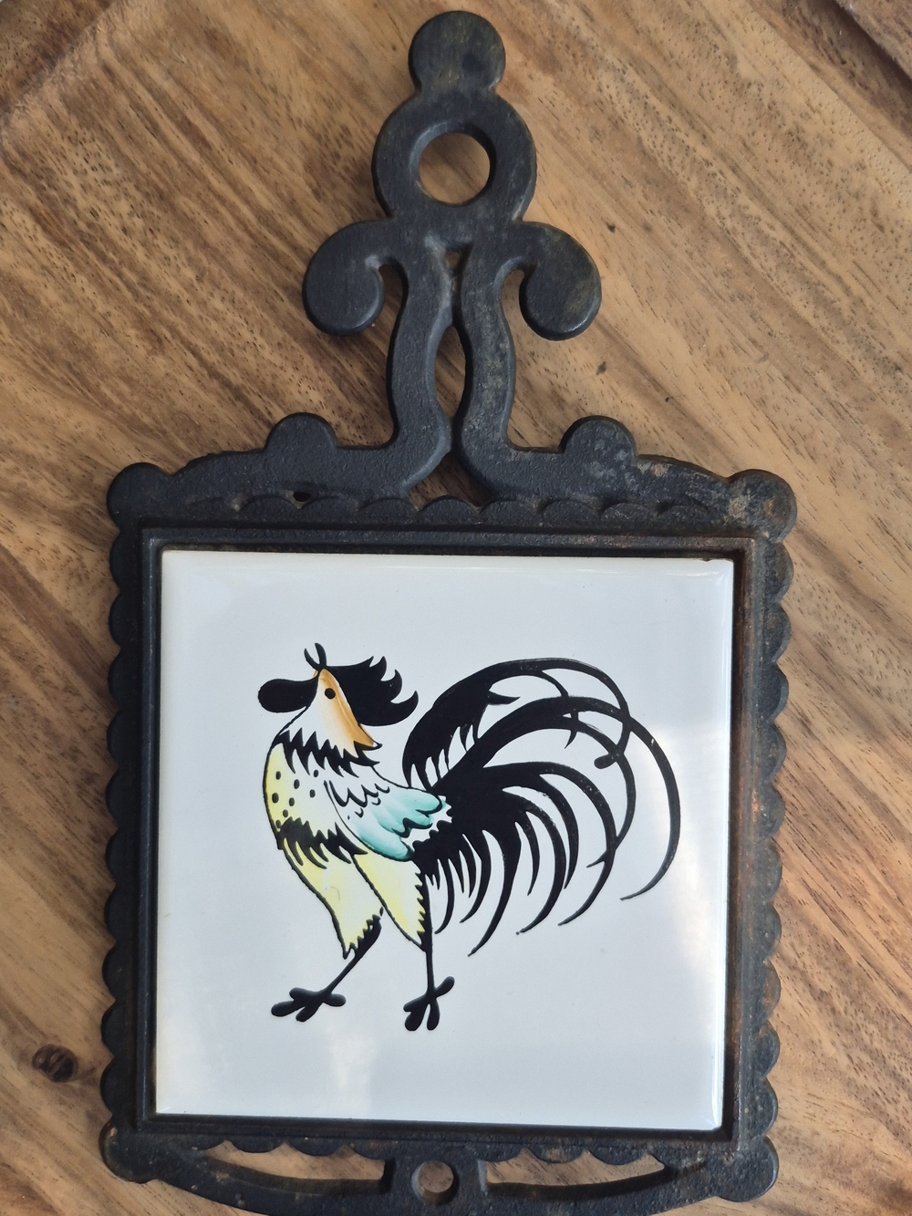 Vintage Mid Century Ceramic Rooster Cast Iron Trivet Kitchen Rustic Farmhouse